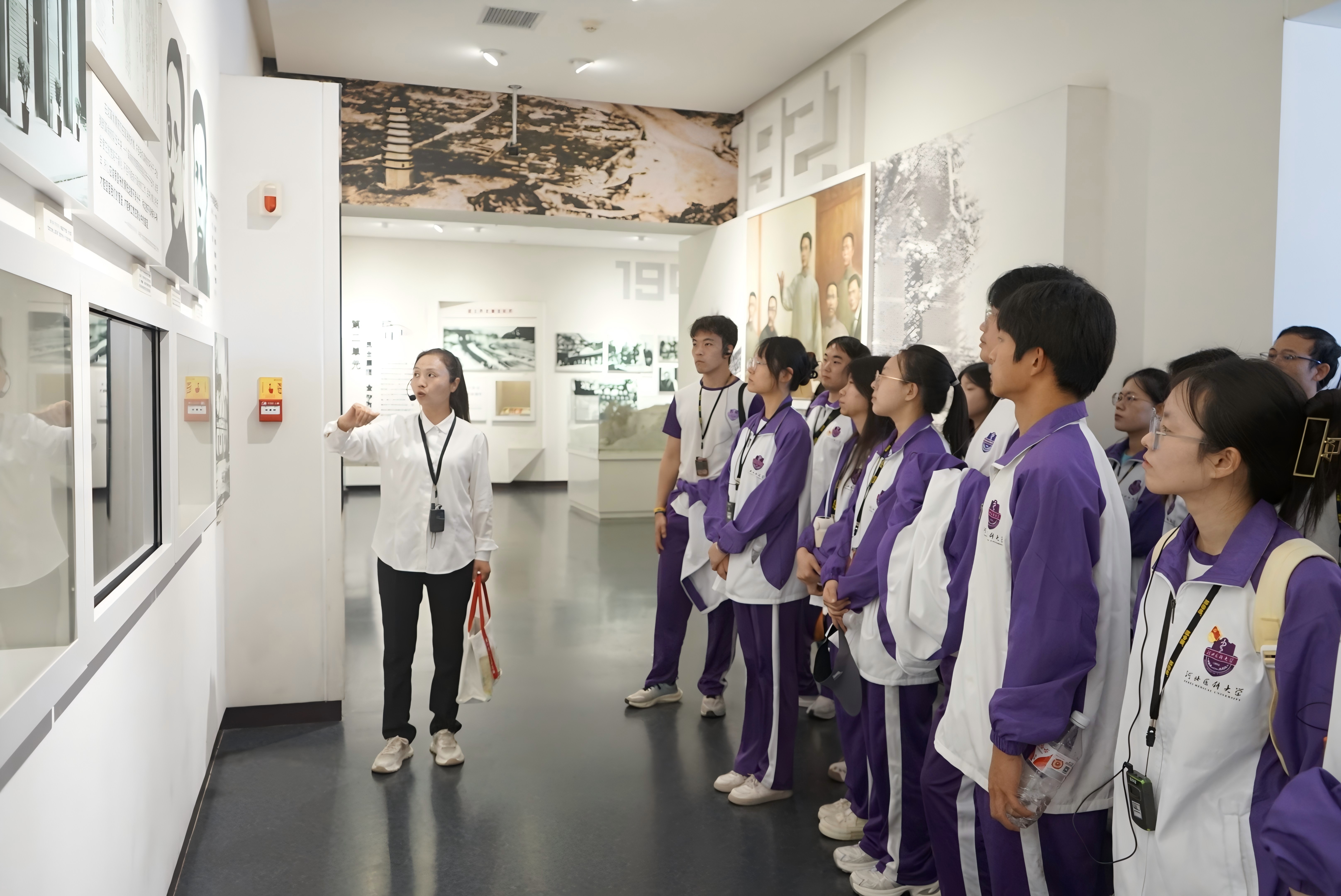 1748250415409096259.jpg 2.jpg